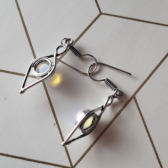 Vintage Opalite Earrings - Picture 2 of 2